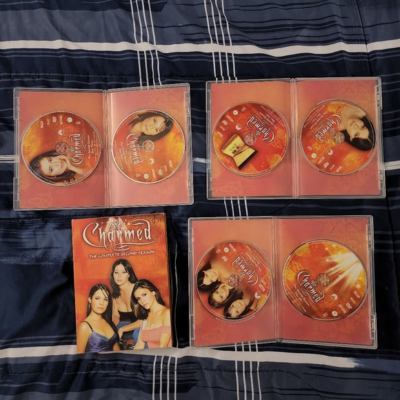 CHARMED Complete Series - Picture 7 of 15
